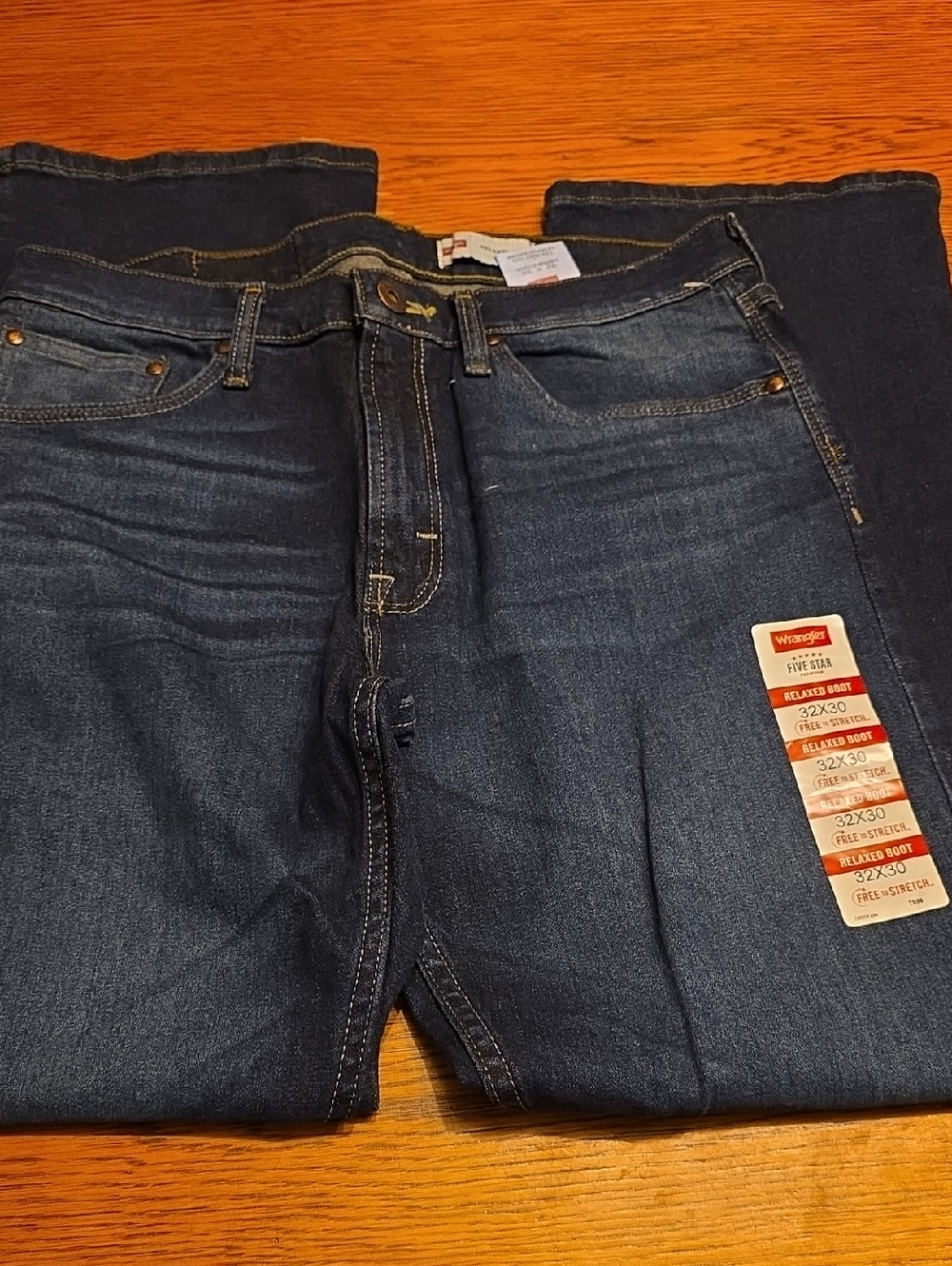 Wrangler Men's Dark Indigo Relaxed Jeans